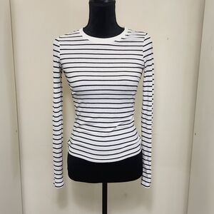 Forever 21 Black and White Striped Long Sleeve Tee